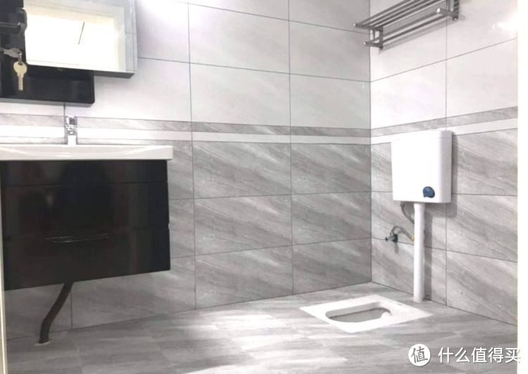 119㎡現(xiàn)代簡(jiǎn)約三居室，20萬(wàn)全包給熟人裝修，還沒(méi)開始入住先曬曬