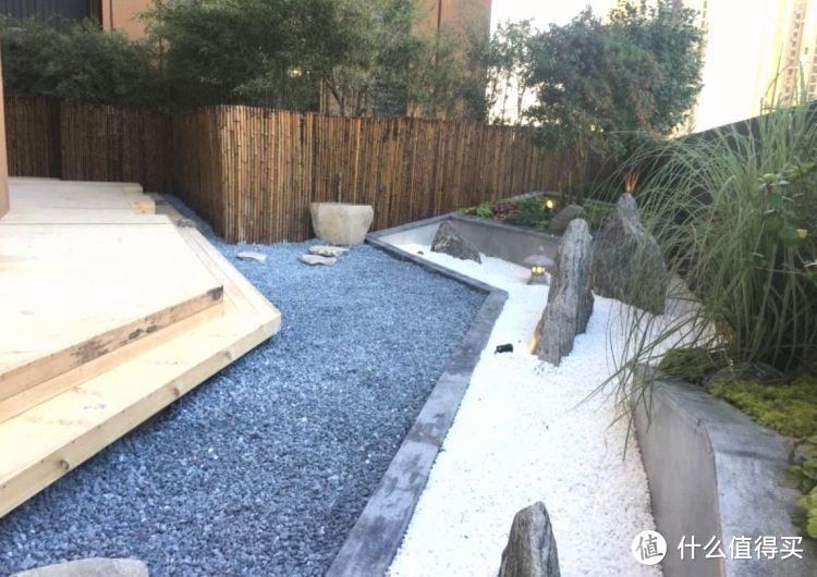 ?買低樓層82㎡新房，花25萬裝修，主要就為了這100㎡豪華大露臺