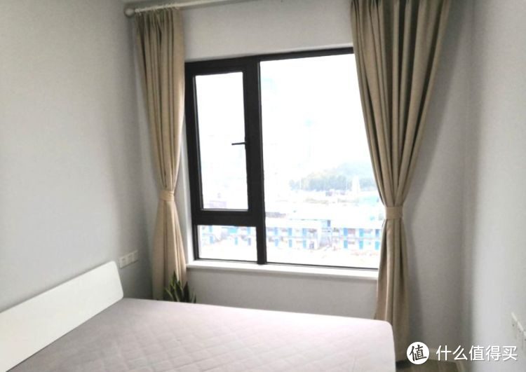 剛完工的新房，硬裝15萬(wàn)設(shè)計(jì)成現(xiàn)代簡(jiǎn)約風(fēng)格，看一眼都是享受