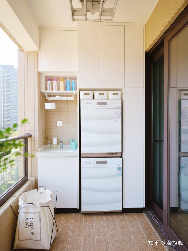 化妝柜子裝修效果圖片_陽臺洗衣機柜子款式圖_陽臺柜子裝修效果圖