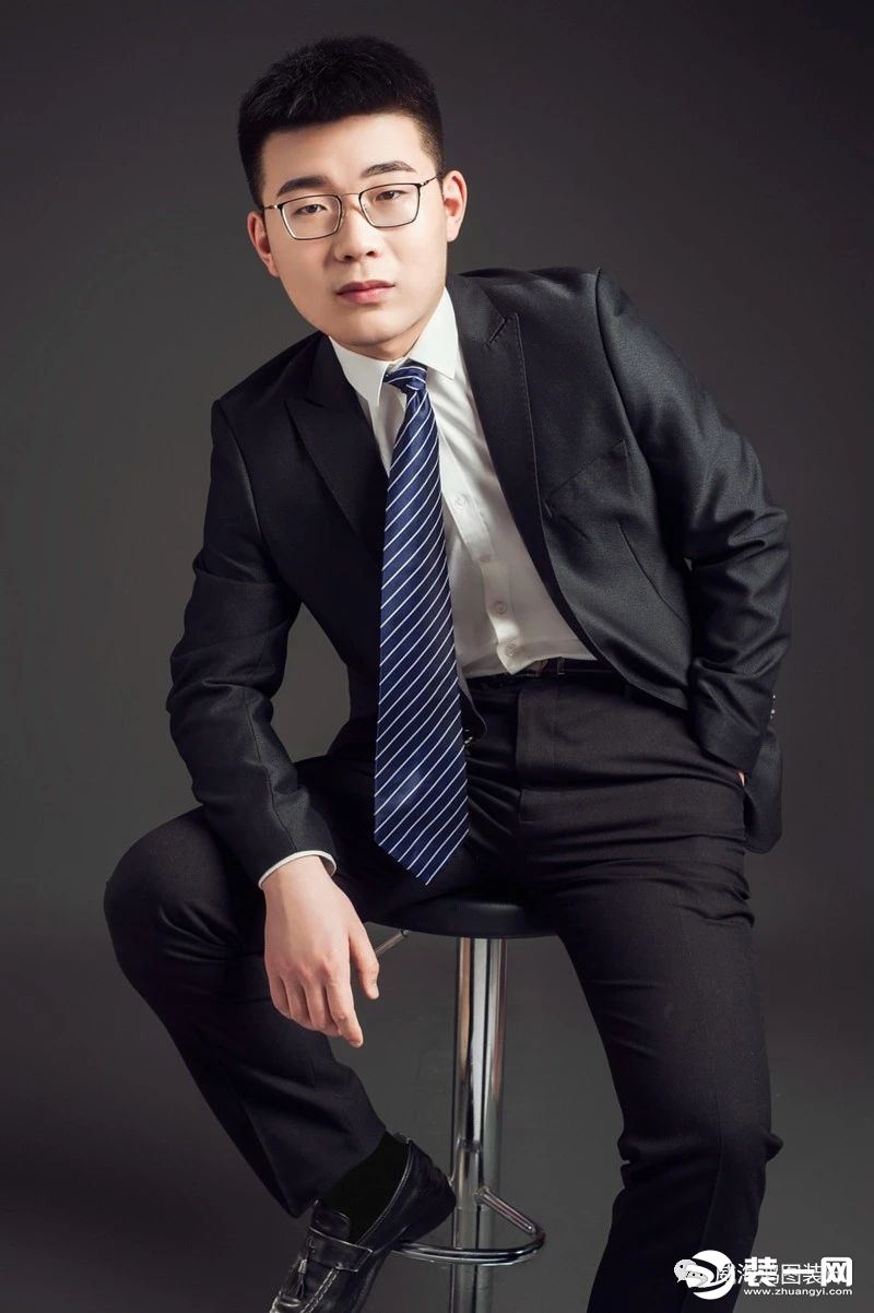 《【摩登4h5登陸地址】威海鴻圖裝飾山水城125㎡輕奢風(fēng)格 金色空間無(wú)盡浪漫！》