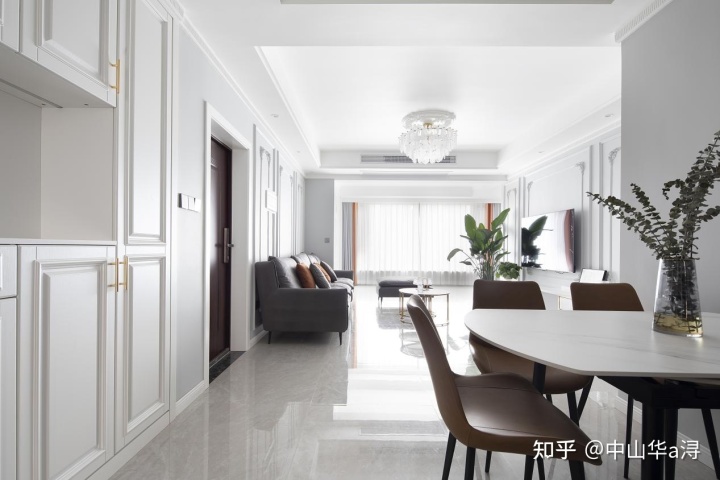 【中山華潯】優(yōu)雅的簡歐風格平層住宅，柔和的客廳設計實在太舒服了