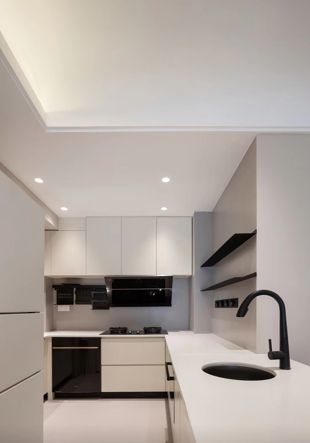 小戶(hù)型廚房裝修圖_小戶(hù)型廚房吧臺(tái)裝修效果圖_小戶(hù)型開(kāi)放式廚房客廳裝修效果圖