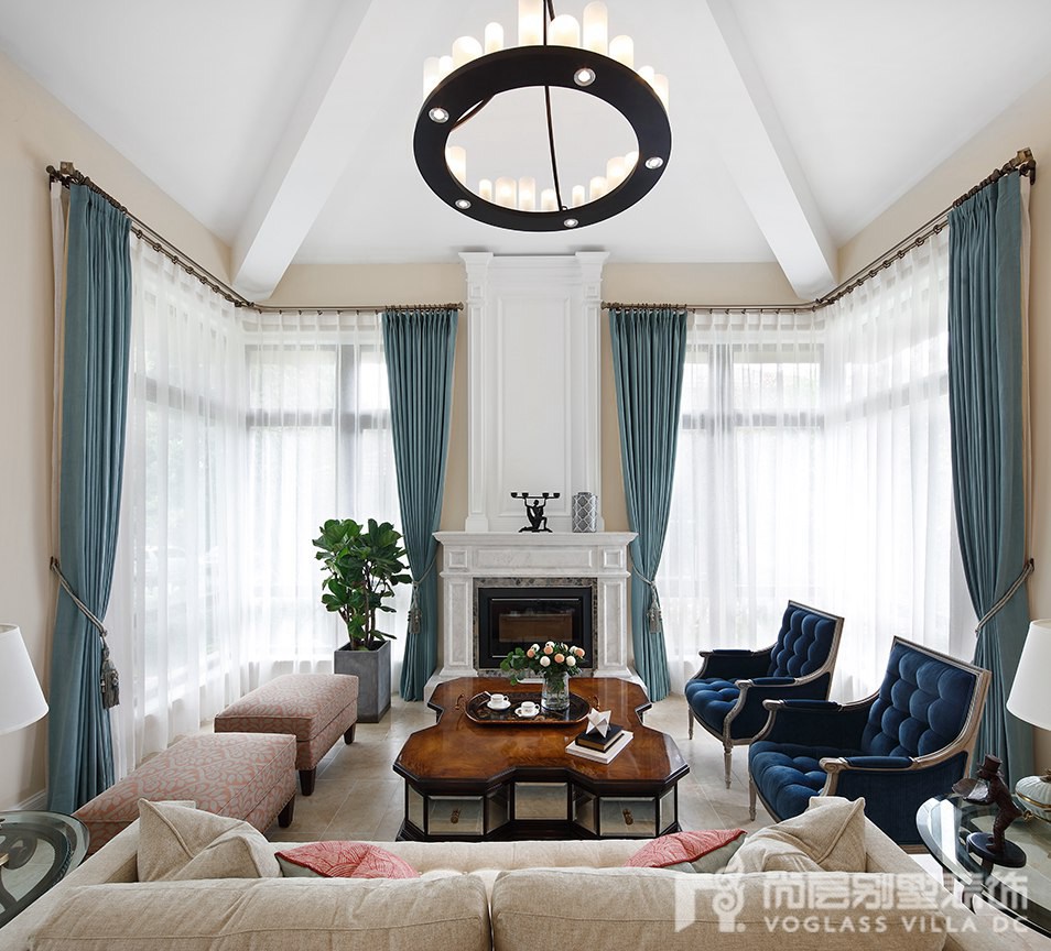 客廳窗簾裝修效果圖一方美墅，處處怡然美式經(jīng)典客廳設(shè)計(jì)圖片賞析