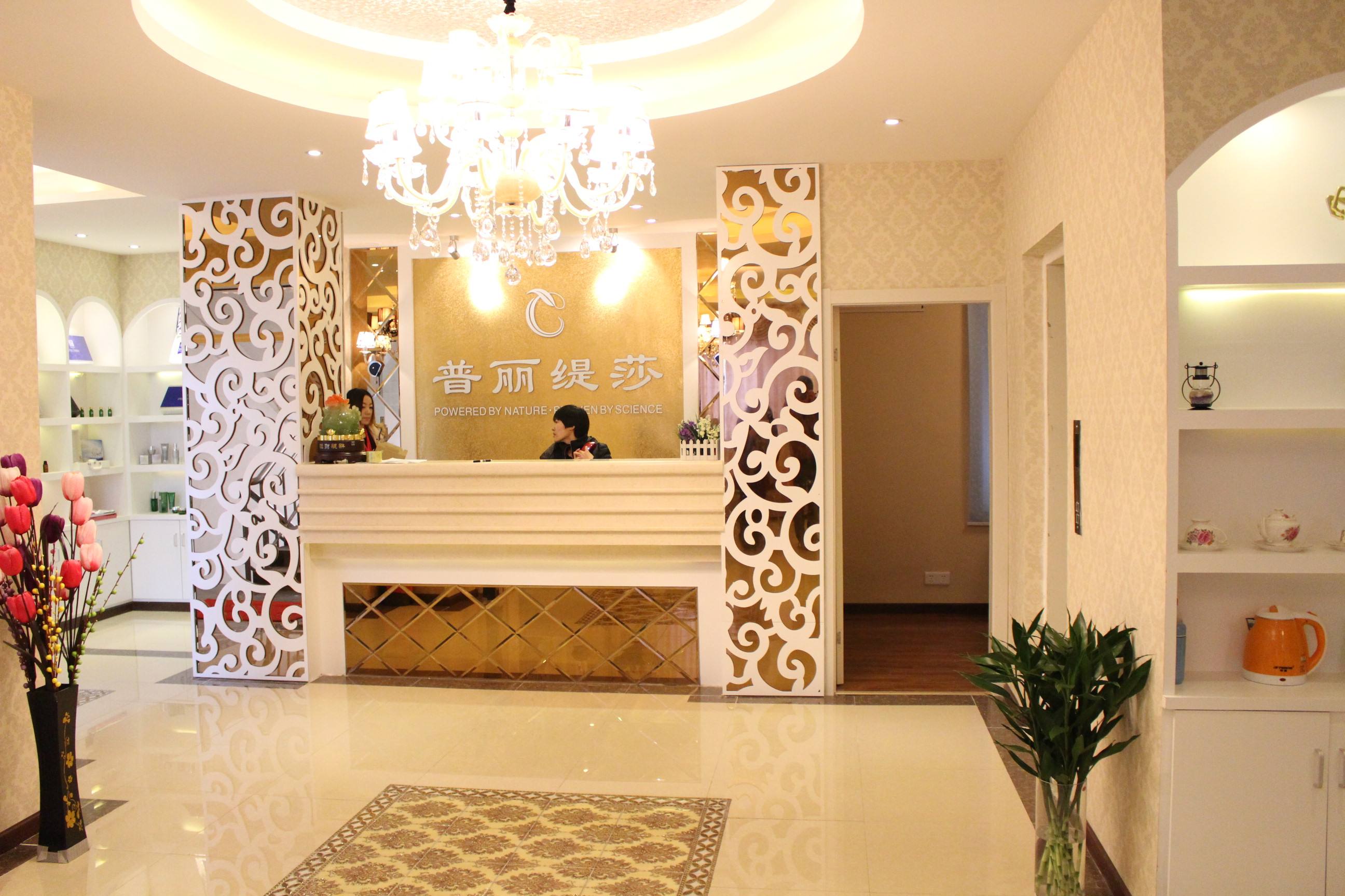 美容院裝修設(shè)計怎樣才能吸引顧客