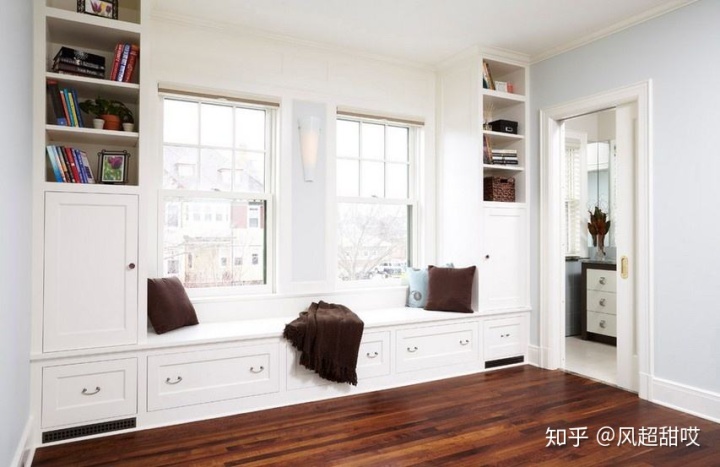 客廳飄窗裝修效果圖_大飄窗客廳裝修效果圖_客廳飄窗裝修效果圖欣賞