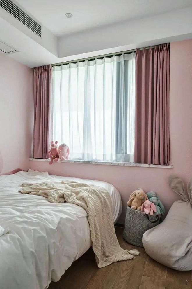 現(xiàn)代簡(jiǎn)約裝修_現(xiàn)代簡(jiǎn)約鞋柜玄關(guān)裝修效果圖2015_主臥室?guī)A形小裝修效果圖大全2013圖片現(xiàn)代簡(jiǎn)約