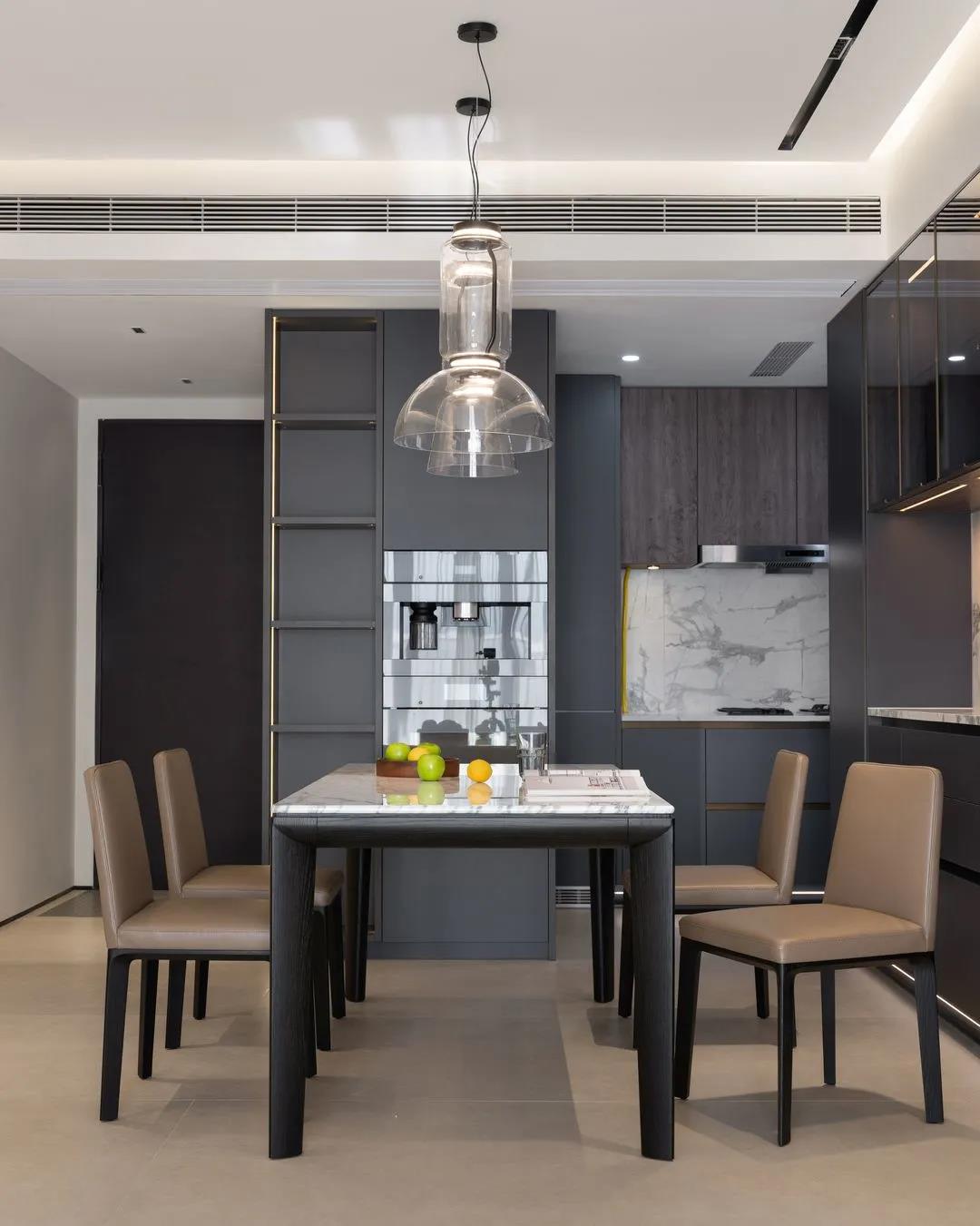 122㎡全屋高能：玄關收納/無吊頂/觀景陽臺，贊！