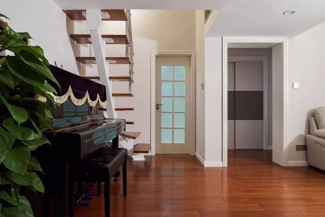 復式裝修_復式公寓裝修效果圖_復式裝修