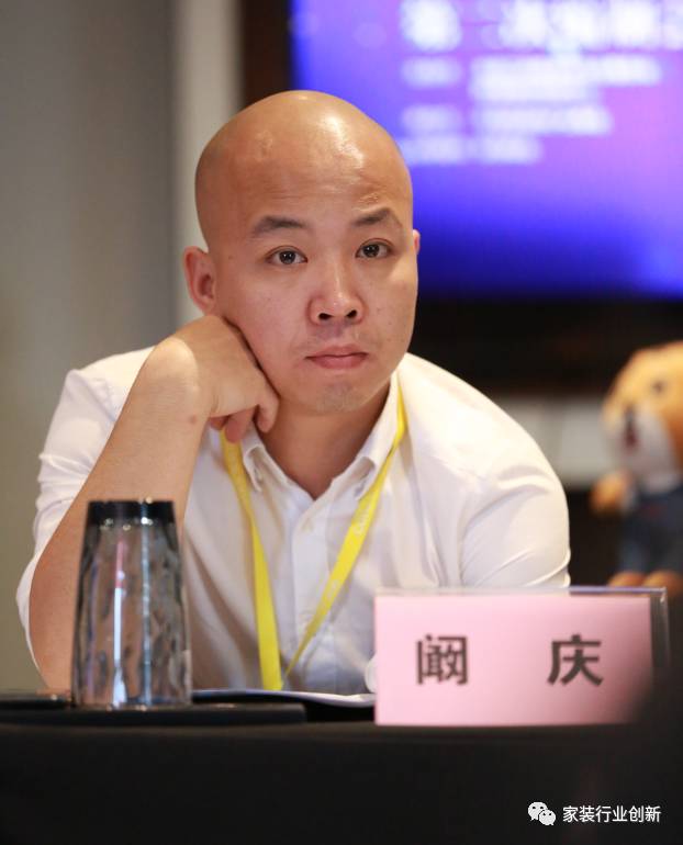 上海裝修展會春亭設(shè)計棒_青島裝修設(shè)計_咖啡廳裝修效果圖 設(shè)計