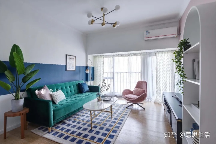 室內(nèi)餐廳裝修效果圖大全_室內(nèi)表現(xiàn)師工資_室內(nèi)裝修設(shè)計師