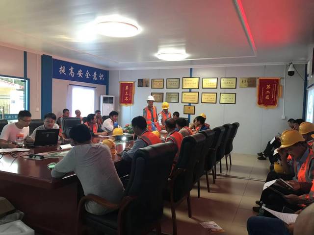 學習室內(nèi)設(shè)計師_室內(nèi)裝修設(shè)計學習_重慶室內(nèi)裝飾設(shè)計學習